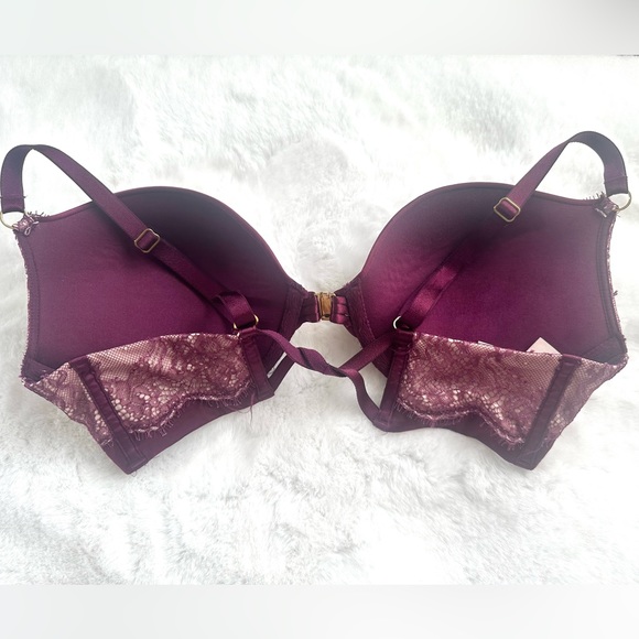 Victoria’s Secret Very Sexy Plunge 36C - Picture 2 of 8